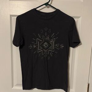 Aeropostale Black Short Sleeve Tee with Geometric Design